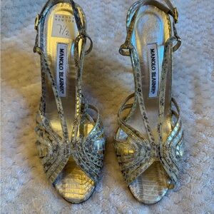 Manolo Blahnik Gold High Heel Heels